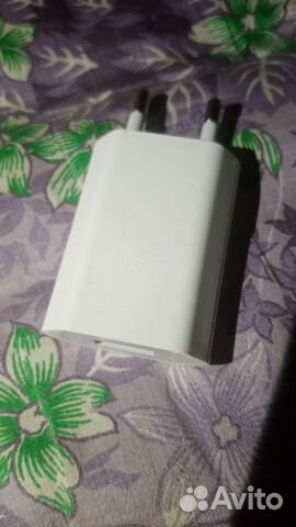 Зарядное устройство Apple - для iPhone и iPod