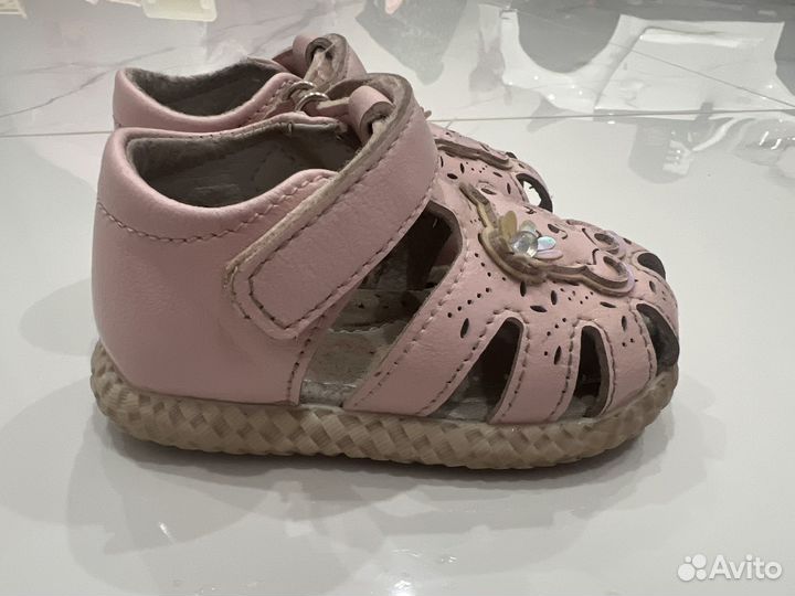 Сандалии для девочки