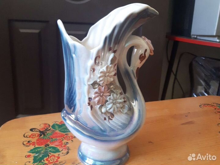 Ваза лебедь