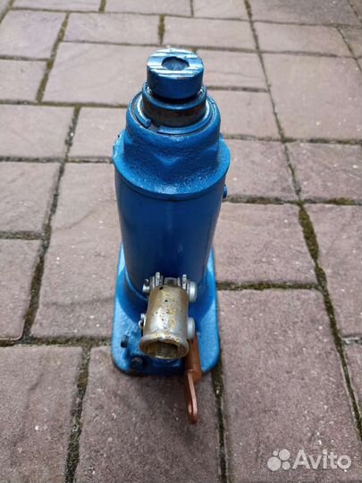 Домкрат гидравлический