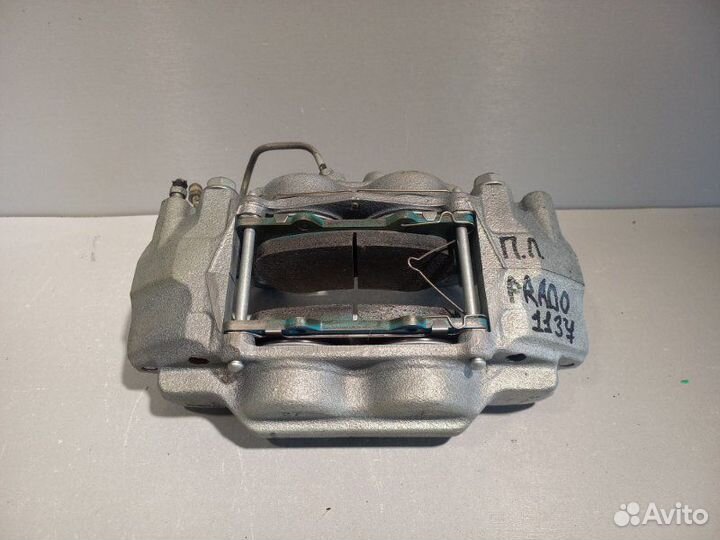 Суппорт передний левый Toyota Land Cruiser Prado