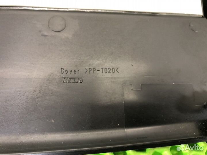 Фонарь задний (стоп-сигнал) Toyota Camry