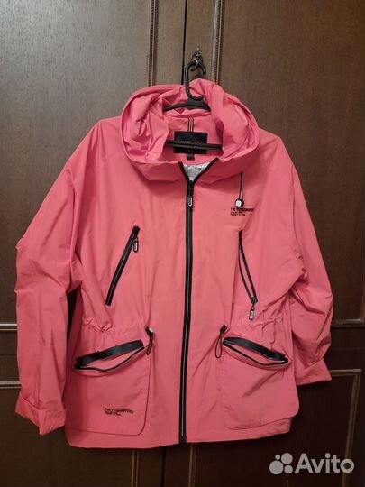 Ветровка женская