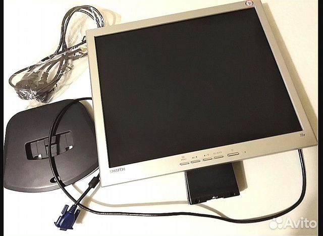 Монитор Samsung Samtron 73V