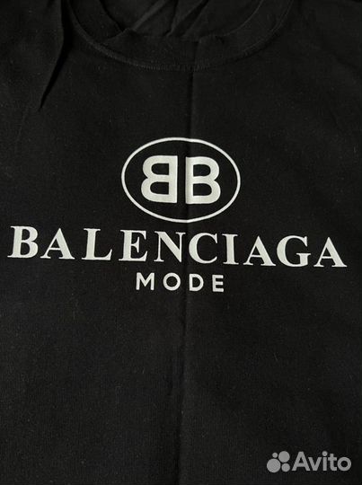 Футболка Balenciaga