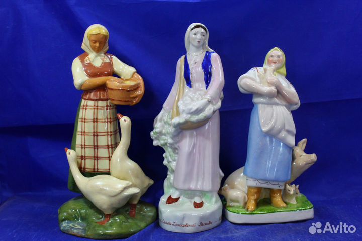 Статуэтка фарфор женщины работницы СССР