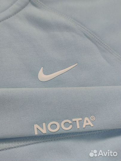 Зипка nike tech fleece nocta на руках