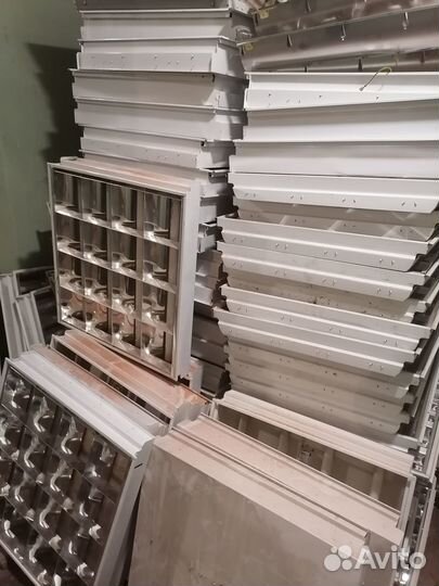 Продам светильники бу