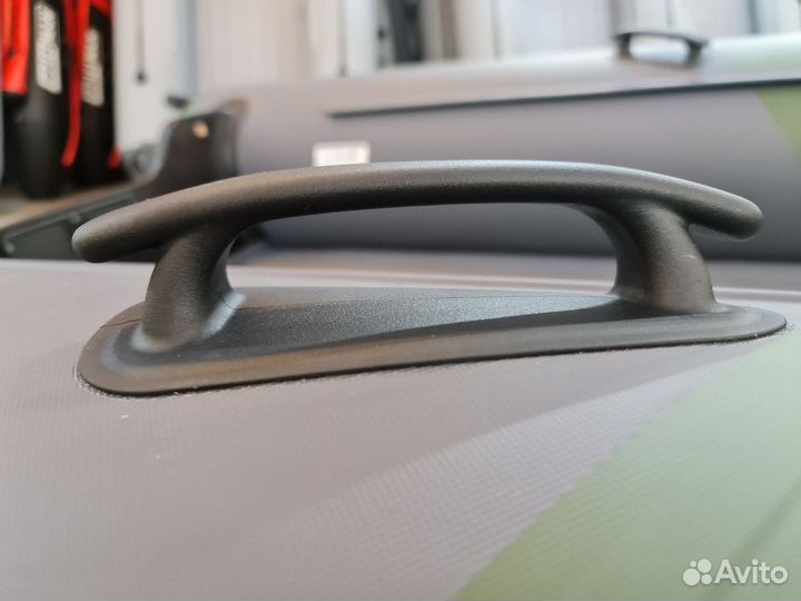 Лодка пвх BoatsMan BT380A