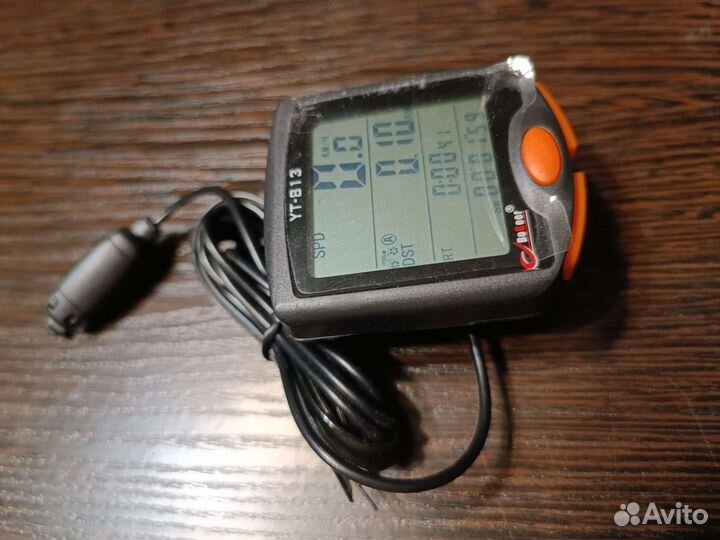 Велокомпьютер с большим экраном