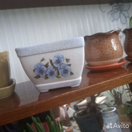 Керамические горшки,диам10 выс11,белые д13х12