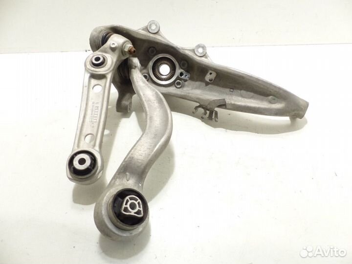 Кулак передний опора левый бмв G30 G31 bmw