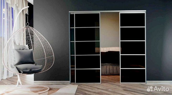 Стеклянная перегородка