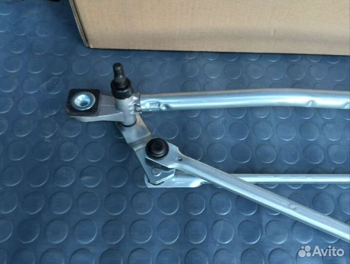 Трапеция стеклоочистителя Форд Фокус 2