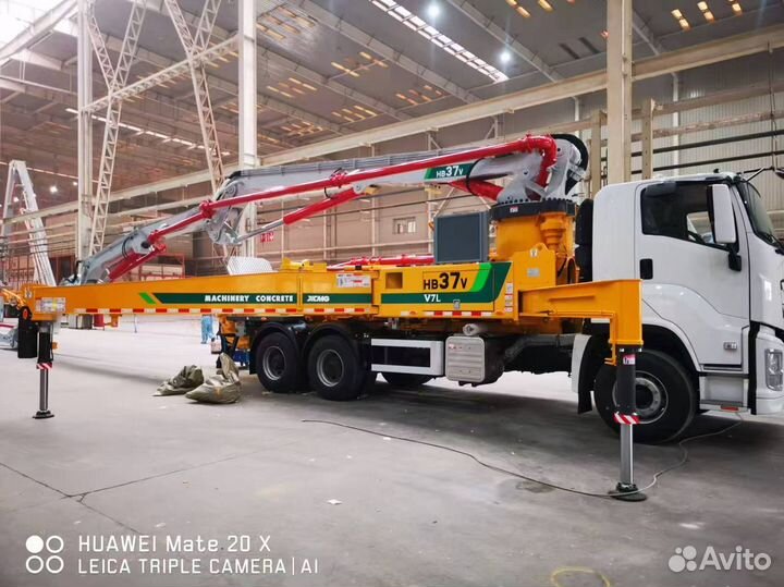 Автобетононасос Isuzu Giga, 2024