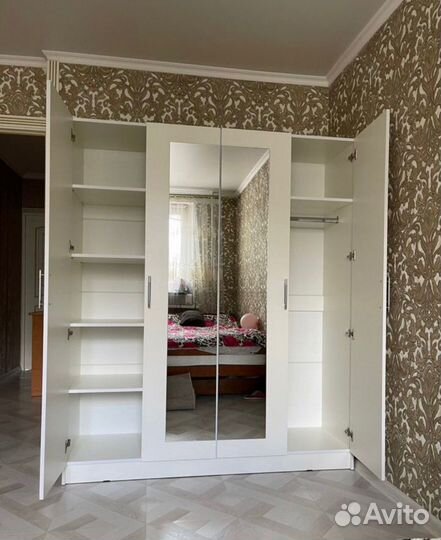 Шкаф IKEA распашной