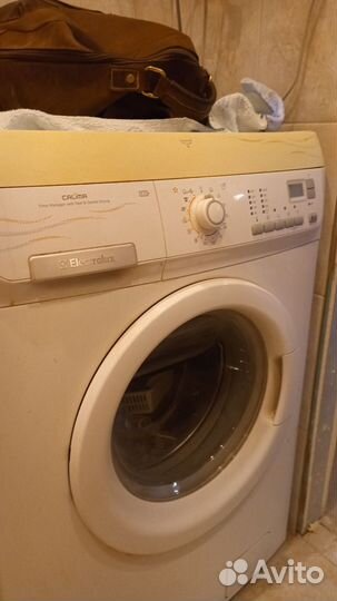Стиральная машина Electrolux с сушкой