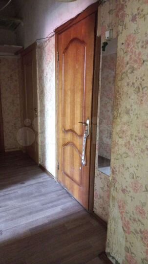 Комната 16 м² в 3-к., 4/4 эт.