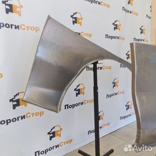 Ремкомплект крыльев Mitsubishi Space Gear левый