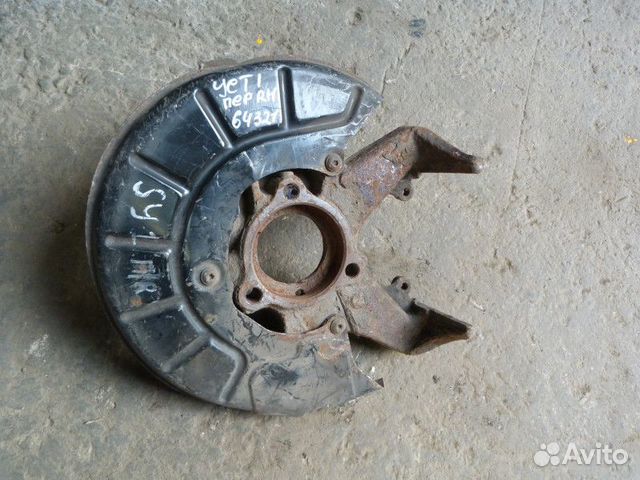 Кулак поворотный передний правый Skoda Yeti 2009-2