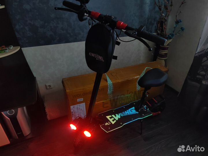 Электросамокат Wolong M5