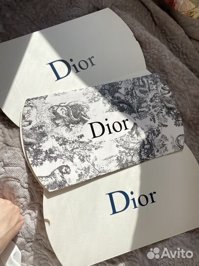 Пакеты брендовые, коробки для платков