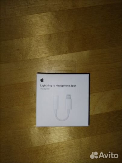 Переходник Apple Lightning на 3.5 наушники