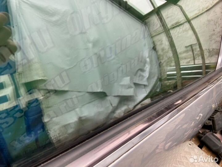 Стекло переднее правое Mercedes S W140 M119 4.2