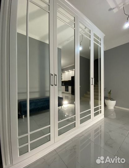 Шкаф распашной Белый