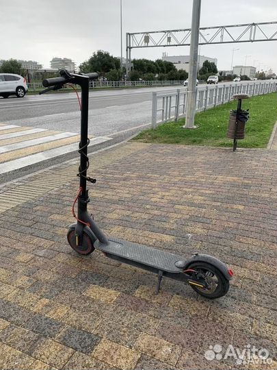 Электросамокат Xiaomi m365 pro