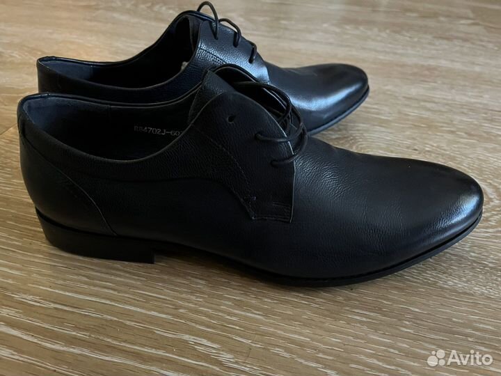 Продам туфли helmar