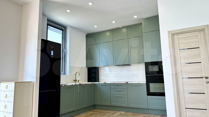 4-к. квартира, 270 м², 2/3 эт.