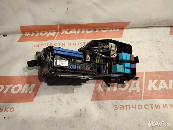 Блок предохранителей Peugeot 207