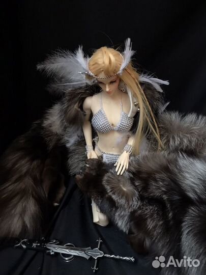 Валькирия шарнирная кукла