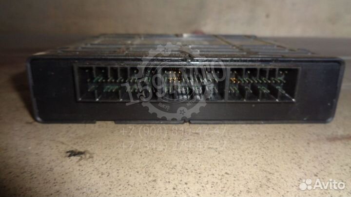 Блок управления двигателем Mitsubishi Carisma