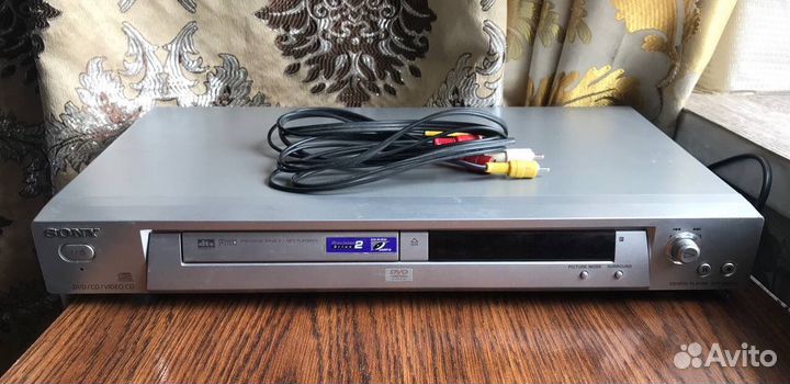 DVD плеер Sony DVP-NS305