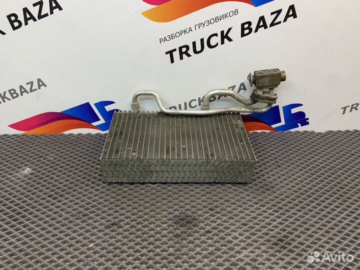 Радиатор кондиционера Renault Premium