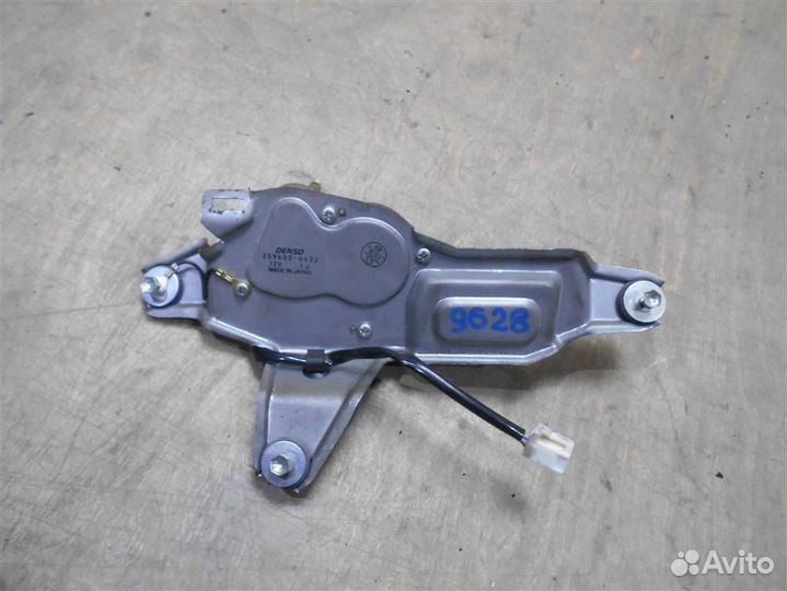 Моторчик стеклоочистителя задний от Suzuki Grand