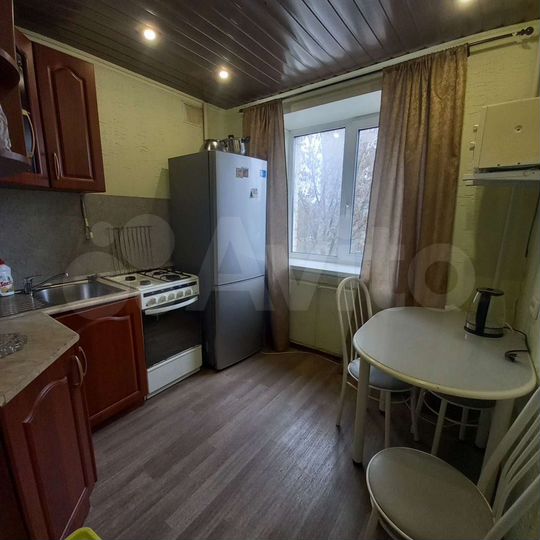 1-к. квартира, 30 м², 3/5 эт.