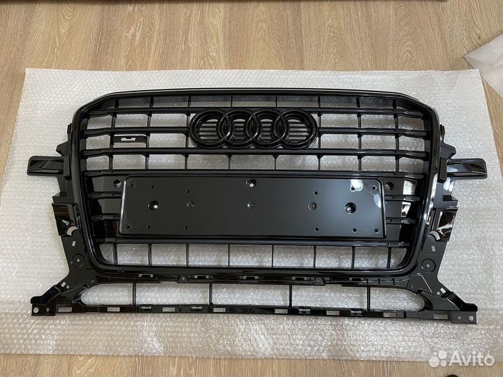 Решетка радиатора Audi SQ5 8r 2012-2017 Антихром
