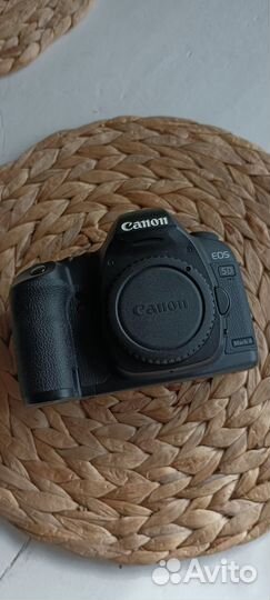 Зеркальный фотоаппарат Canon EOS 5D mark ii
