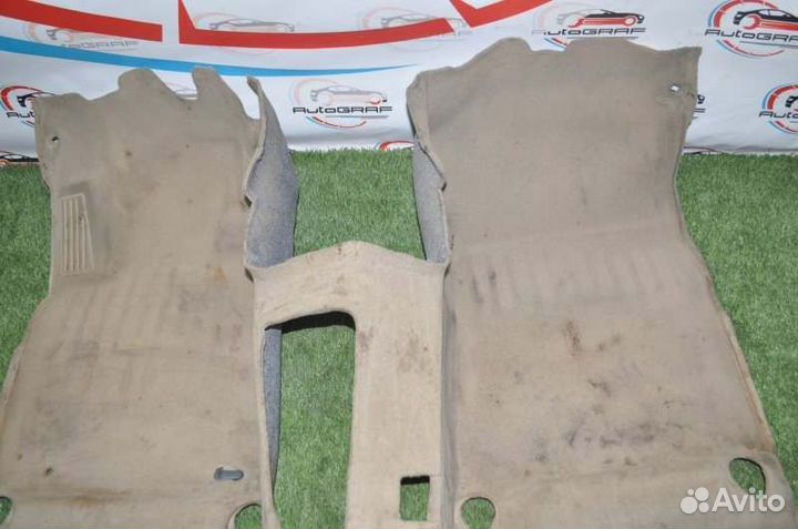 Ковер пола Toyota Tundra 3UR-FBE 2009