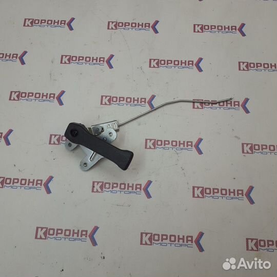 Тяга внутренней ручки открывания двери багажника