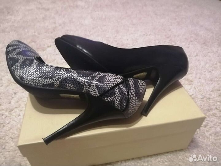 Туфли женские 36-37 размер натур. кожа рептилия