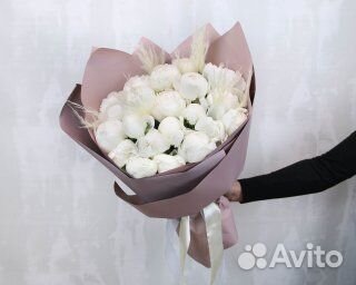 Букет из 21 белого пиона (Premium)