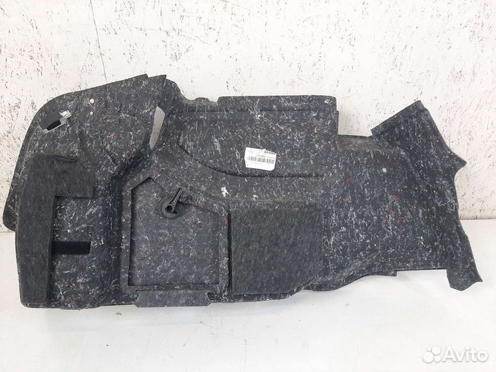 Обшивка багажника правая Mercedes Benz E-Class W20