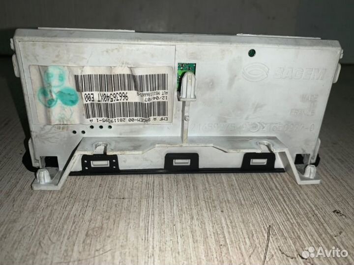 Монитор Peugeot 206 хэтчбек 4дв. 1 2007