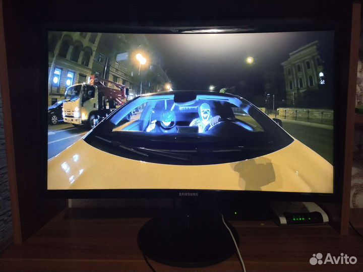 Монитор samsung c24f390fhi