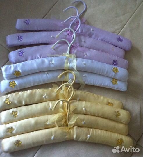 Вешалки, игольница, молнии