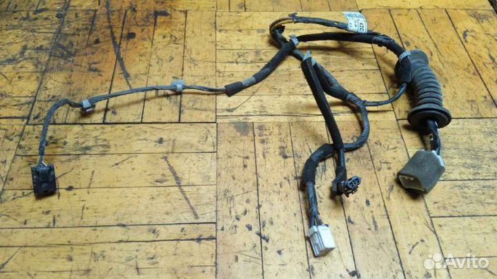 Проводка (коса) двери задняя правая Hyundai Accent